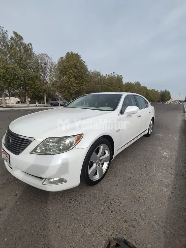 Used Lexus LS 460L 4 door 4.6L LWB 2008