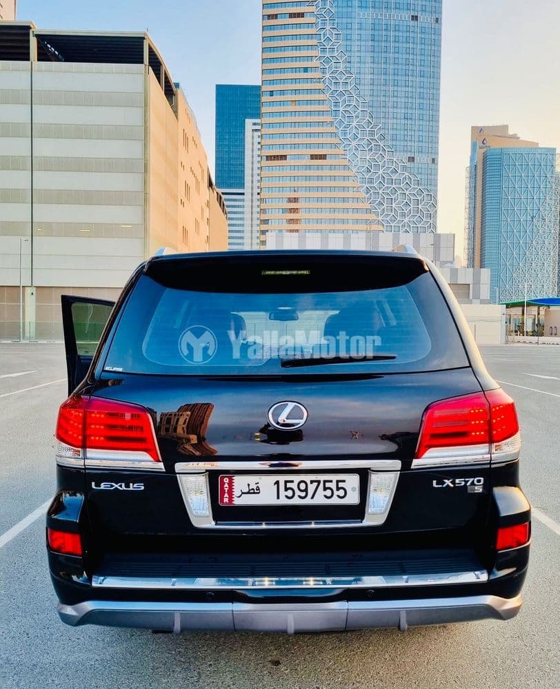 Used Lexus LX 570 5 door 5.7L 2013