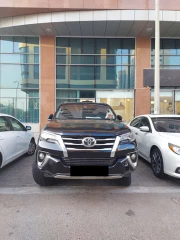 Used Toyota Fortuner 4.0L VXR 2020 Used Toyota Fortuner 4.0L VXR 2020 used_cars.forSale