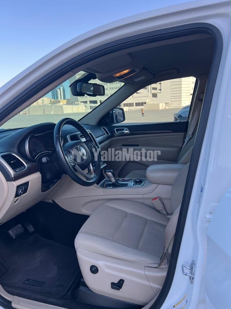 Used Jeep Grand Cherokee 3.6L Laredo 2016