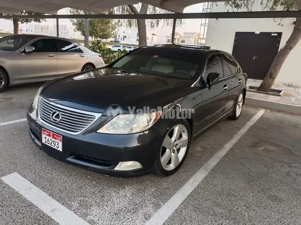 Used Lexus LS 460 4 door 4.6L SWB 2007
