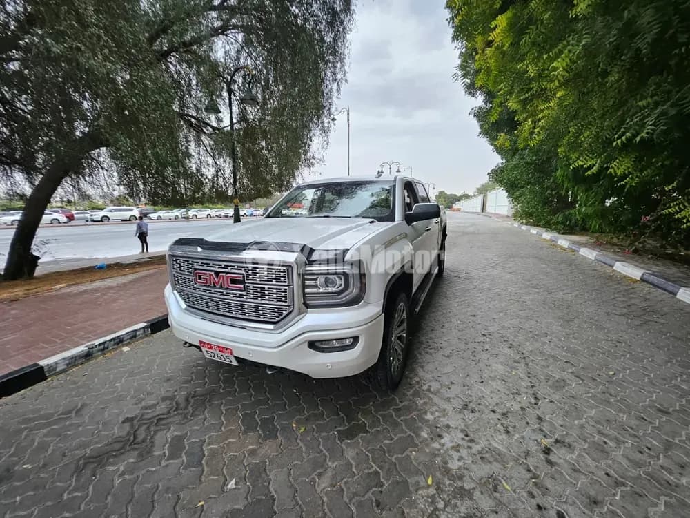 Used GMC Sierra Denali 6.2L Crew Cab AWD AT4X 2018