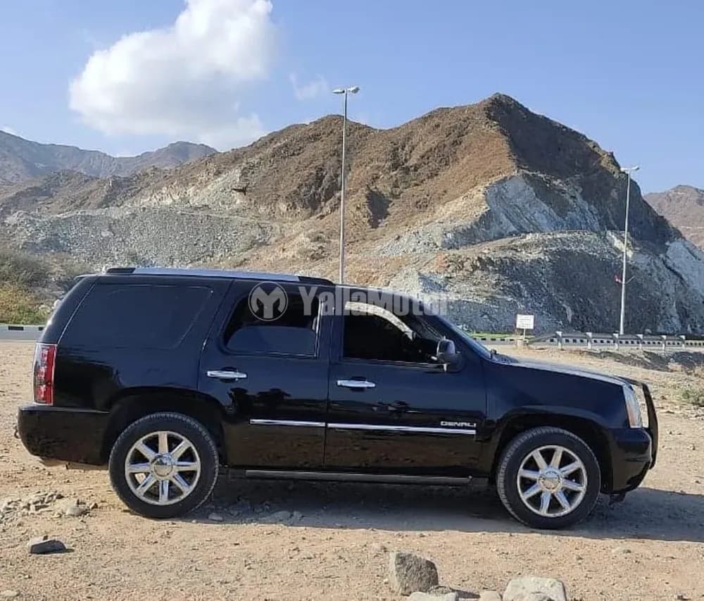 Used GMC Yukon Denali 6.2L Denali 2011
