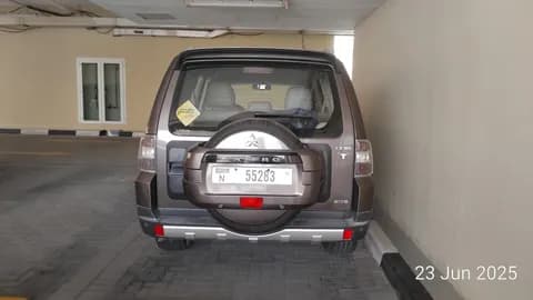 ميتسوبيشي باجيرو الجيل الرابع 3.8L 2009 مستعملة ميتسوبيشي باجيرو الجيل الرابع 3.8L 2009 مستعملة للبيع