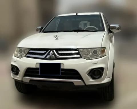 Used Mitsubishi Pajero Sport SUV 2014 Used Mitsubishi Pajero Sport SUV 2014 for sale