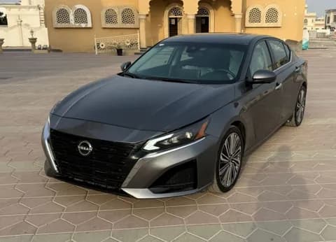 نيسان التيما 2.5 SL 2023 مستعملة نيسان التيما 2.5 SL 2023 مستعملة used_cars.forSale