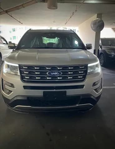 Used Ford Explorer 3.5L V6 LTD AWD Full Option 2017 Used Ford Explorer 3.5L V6 LTD AWD Full Option 2017 used_cars.forSale
