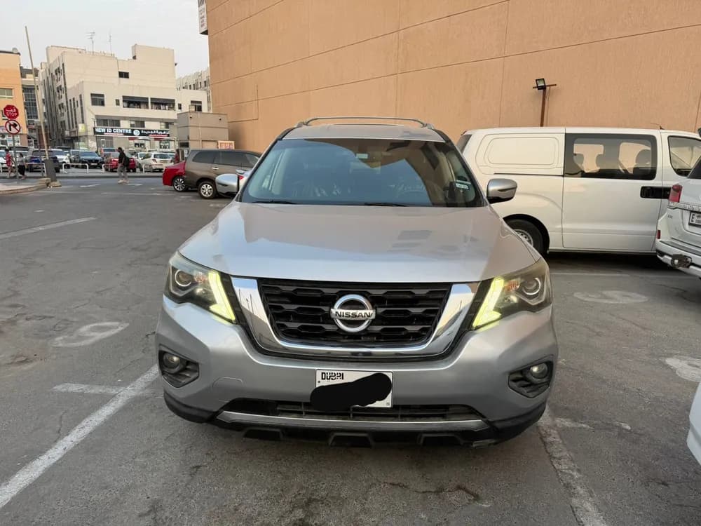 Used Nissan Pathfinder 3.5L SV 2WD 2017