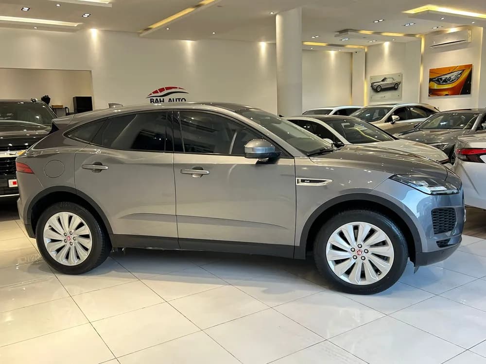 Used Jaguar E-Pace 2.0T R-Dynamic HSE (250 PS) 2018