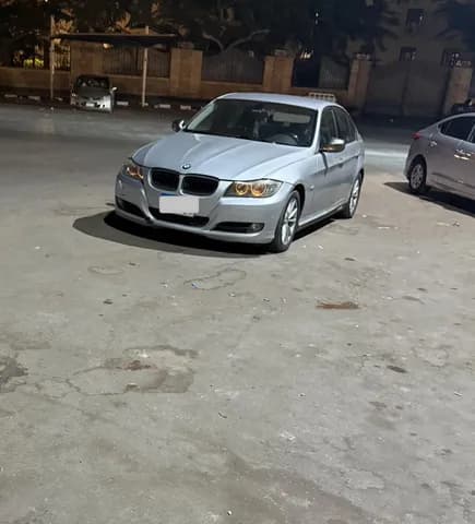 Used BMW 3 Series Sedan 316i 2010 Used BMW 3 Series Sedan 316i 2010 used_cars.forSale
