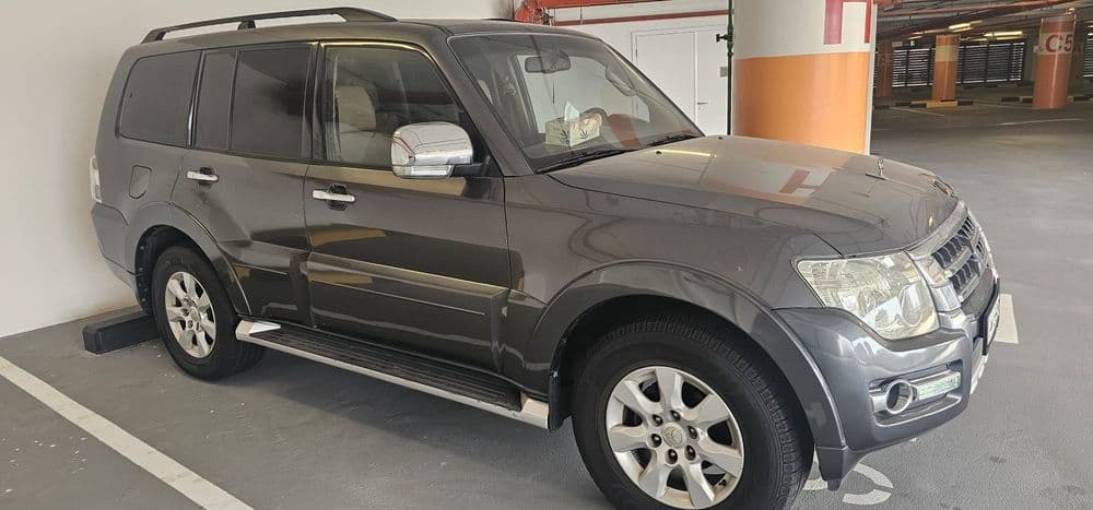 Used Mitsubishi Pajero GLS V6 2016