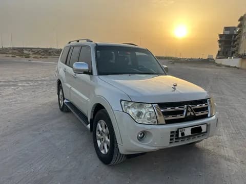 مستعملة ميتسوبيشي باجيرو 3.8L GLS 5 Door high 2014 مستعملة ميتسوبيشي باجيرو 3.8L GLS 5 Door high 2014 used_cars.forSale