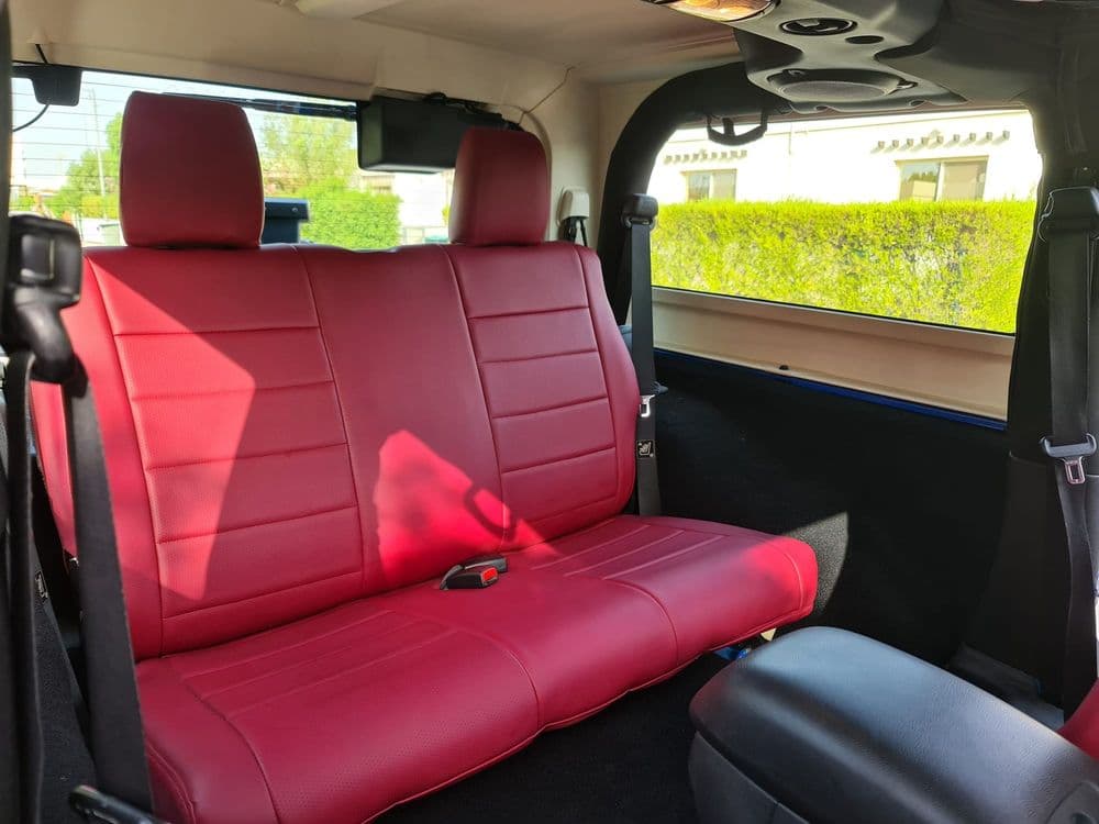 مستعملة جيب رانجلر صحارى أنلمتيد 3.6L بلس 2011