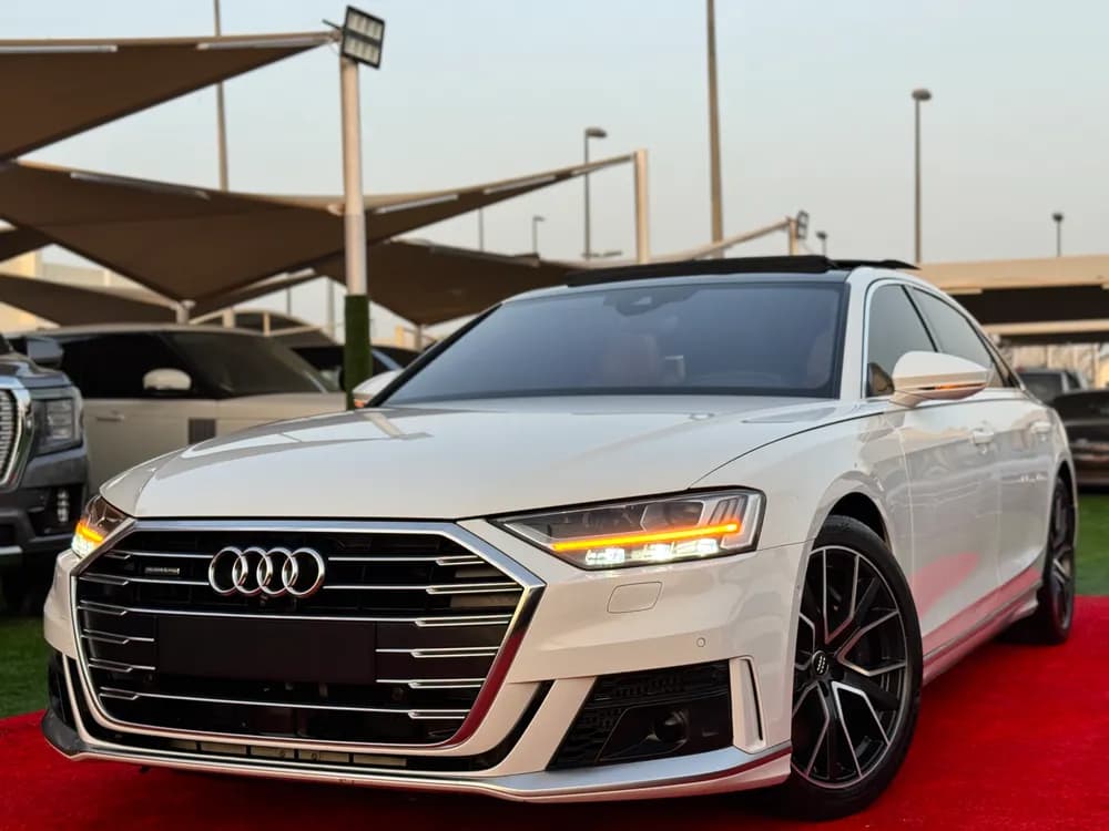 أودي أي8 أل 50 TFSI quattro LWB Sport 333 HP 2019 مستعملة