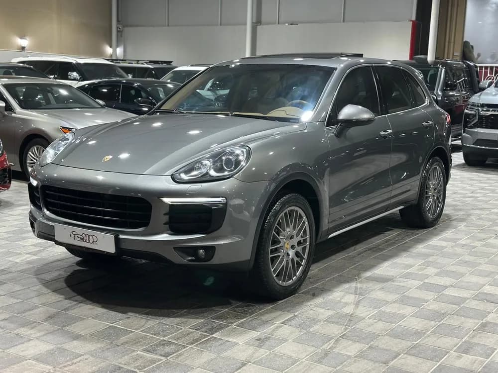 Used Porsche Cayenne Base 2016