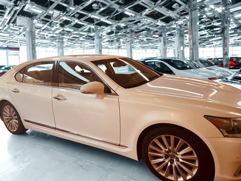 Used Lexus LS 460 4 door 4.6L SWB 2015
