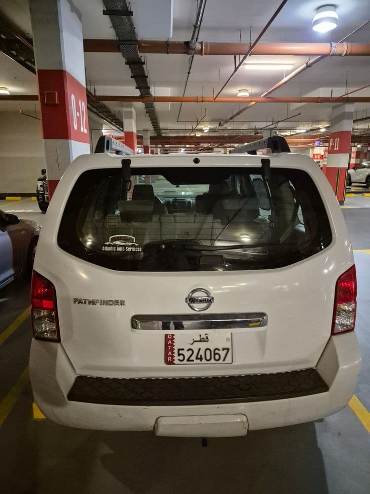 Used Nissan Pathfinder 2010
