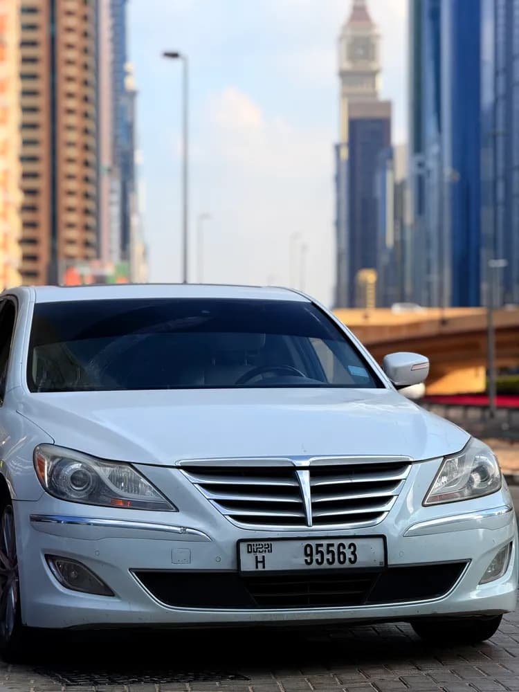 Used Hyundai Genesis 5.0L V8 2012