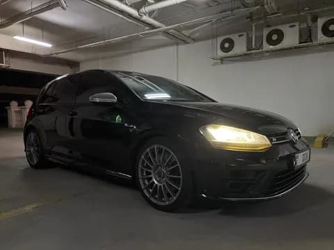 Used Volkswagen Golf R 2016 Used Volkswagen Golf R 2016 used_cars.forSale