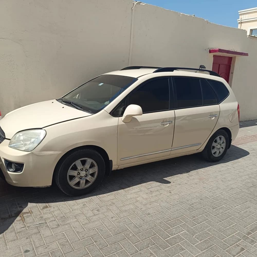 Used Kia Carens 2.0 LX 2009