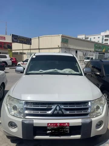 Used Mitsubishi Pajero 3.8l GLS HIGHLINE SIGNATURE EDITION 2011 Used Mitsubishi Pajero 3.8l GLS HIGHLINE SIGNATURE EDITION 2011 for sale