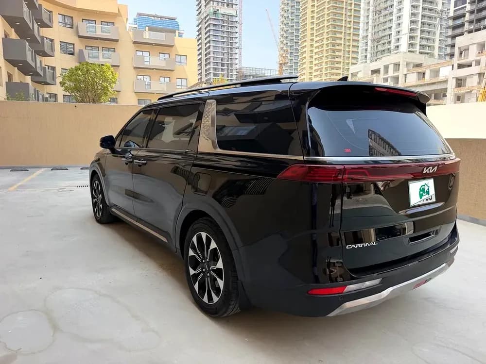 Used Kia Carnival 2023