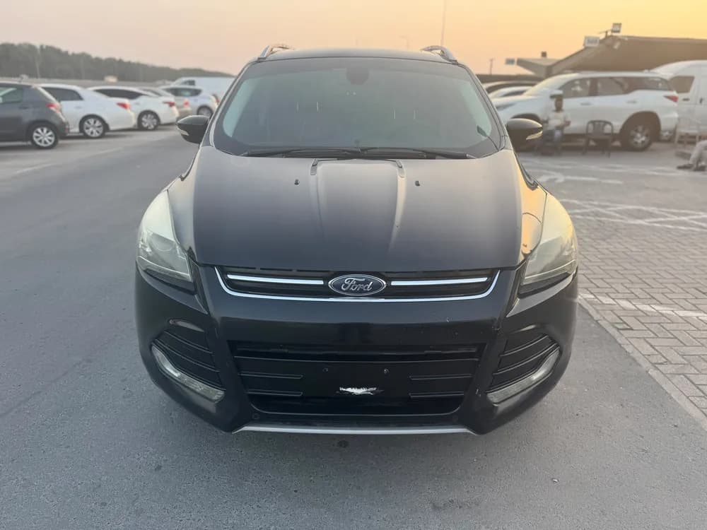 Ford Escape Limited Edition | 2.0L 4-Cylinder | Full Option | Panoramic Sunroof | 2014
