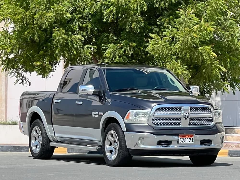 Used Dodge RAM 1500 Laramie Crew 5.7L 2015
