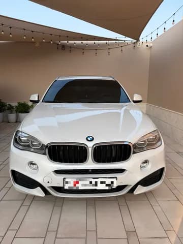 بي إم دبليو اكس6 xDrive35i 2016 مستعملة بي إم دبليو اكس6 xDrive35i 2016 مستعملة للبيع