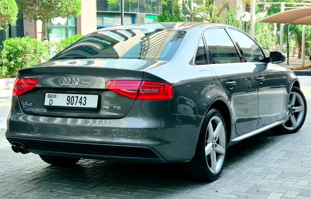أودي أي4 A4 - S Line 2016 مستعملة