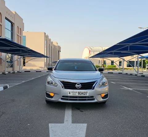نيسان ألتيما 2.5S 2013 مستعملة نيسان ألتيما 2.5S 2013 مستعملة used_cars.forSale