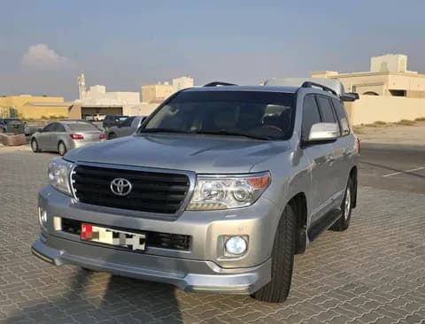 تويوتا لاند كروزر 4.0L GXR 2012 مستعملة تويوتا لاند كروزر 4.0L GXR 2012 مستعملة للبيع