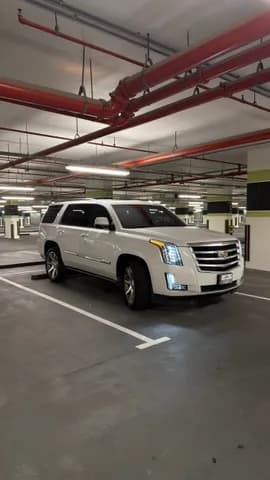 كاديلاك اسكاليد 6.2L Top 2016 مستعملة كاديلاك اسكاليد 6.2L Top 2016 مستعملة للبيع