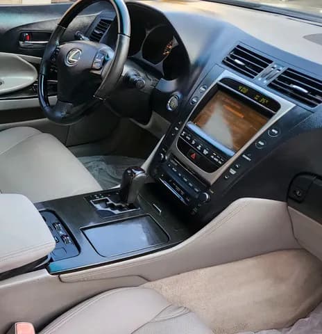 لكزس جي أس 350 F-Sport 2006 مستعملة لكزس جي أس 350 F-Sport 2006 مستعملة للبيع