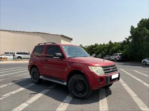 ميتسوبيشي باجيرو 3.5L 3 Door Mid 2010 مستعملة ميتسوبيشي باجيرو 3.5L 3 Door Mid 2010 مستعملة للبيع