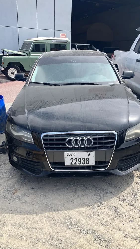 أودي أي4 1.8L (160 HP) 2011 مستعملة