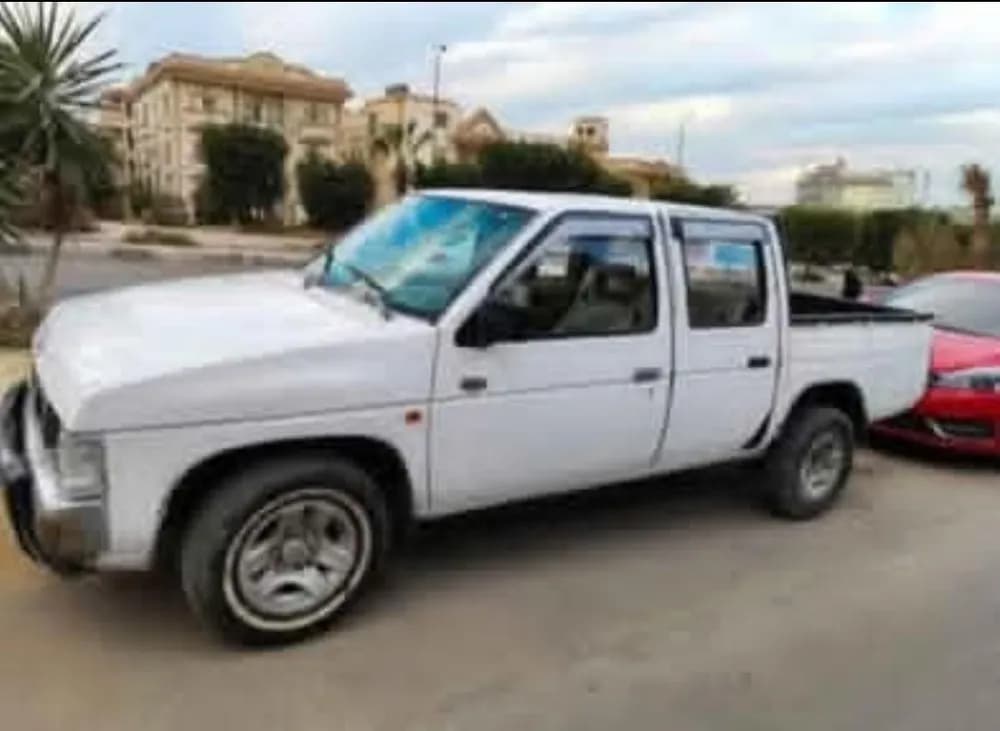 Used Nissan Pickup 2000