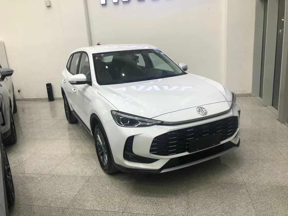 New MG ZS 1.5L STD 2025