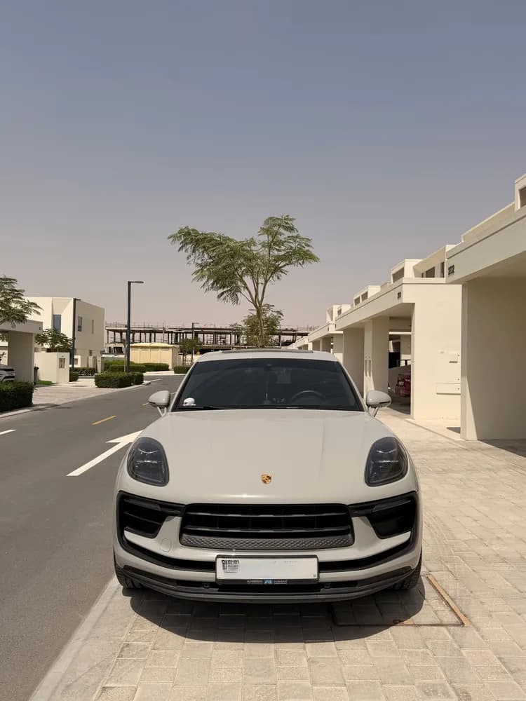 Used Porsche Macan Standard 2025