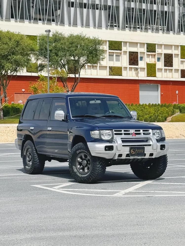 Used Mitsubishi Pajero 3.5L GLS 5 Door 1998 Used Mitsubishi Pajero 3.5L GLS 5 Door 1998 used_cars.forSale