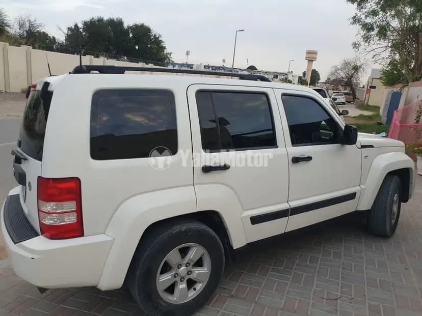 Used Jeep Cherokee Sport 2.4L 2009