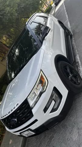 فورد إكسبلورر 3.5L V6 XLT (AWD) Full Option 2017 مستعملة فورد إكسبلورر 3.5L V6 XLT (AWD) Full Option 2017 مستعملة used_cars.forSale