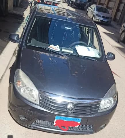 رينو سانديرو 4 Door 1.6L Automatic 2013 مستعملة رينو سانديرو 4 Door 1.6L Automatic 2013 مستعملة used_cars.forSale