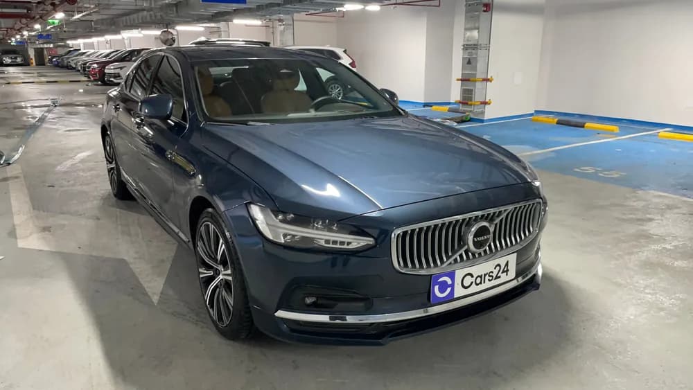 Used Volvo S90 2024