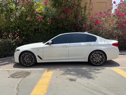 بي إم دبليو الفئة الخامسة - سيدان 2017 مستعملة بي إم دبليو الفئة الخامسة - سيدان 2017 مستعملة used_cars.forSale