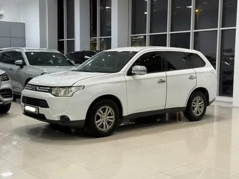 ميتسوبيشي أوت لاندر 2.4L 2014 مستعملة ميتسوبيشي أوت لاندر 2.4L 2014 مستعملة used_cars.forSale