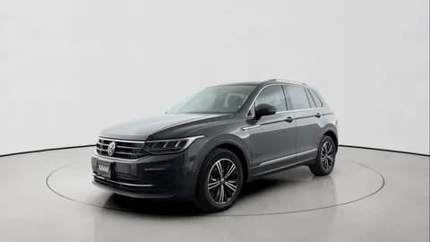 فولكس فاجن تيغوان 2023 مستعملة فولكس فاجن تيغوان 2023 مستعملة used_cars.forSale