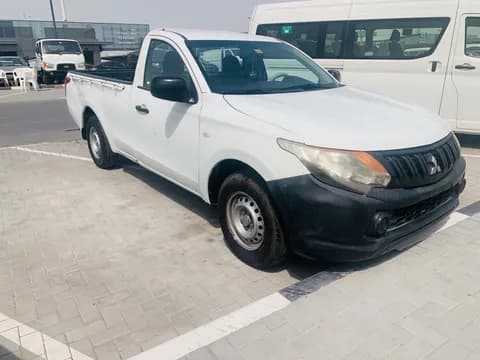 ميتسوبيشي أل200 Single Cab 2016 مستعملة ميتسوبيشي أل200 Single Cab 2016 مستعملة used_cars.forSale