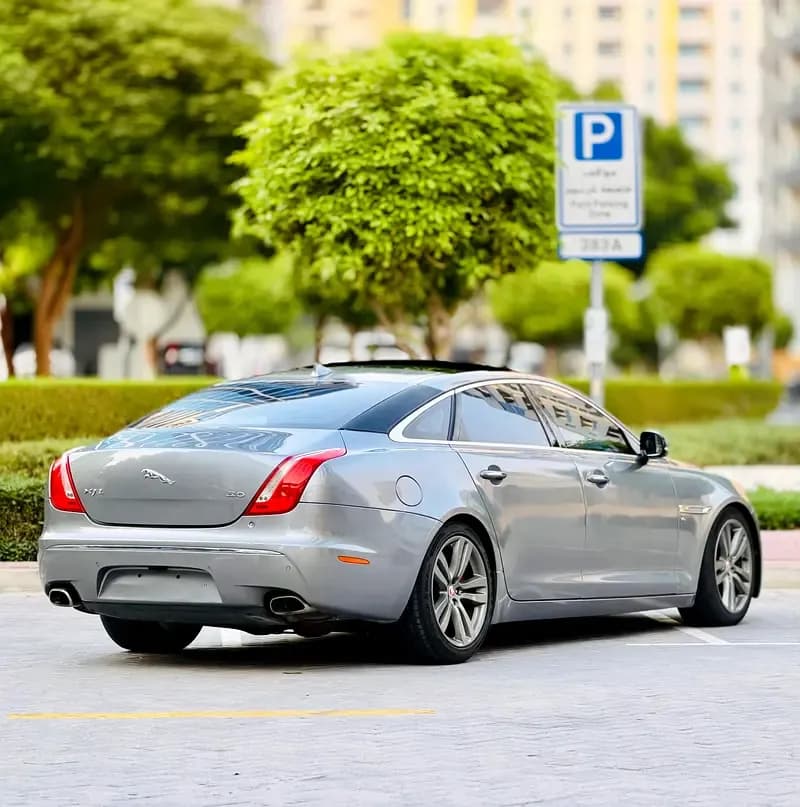 Used Jaguar XJ 2.0T Luxury LWB 2014